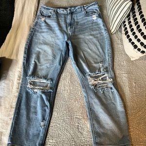 American Eagle Stretch Curvy Mom Jeans